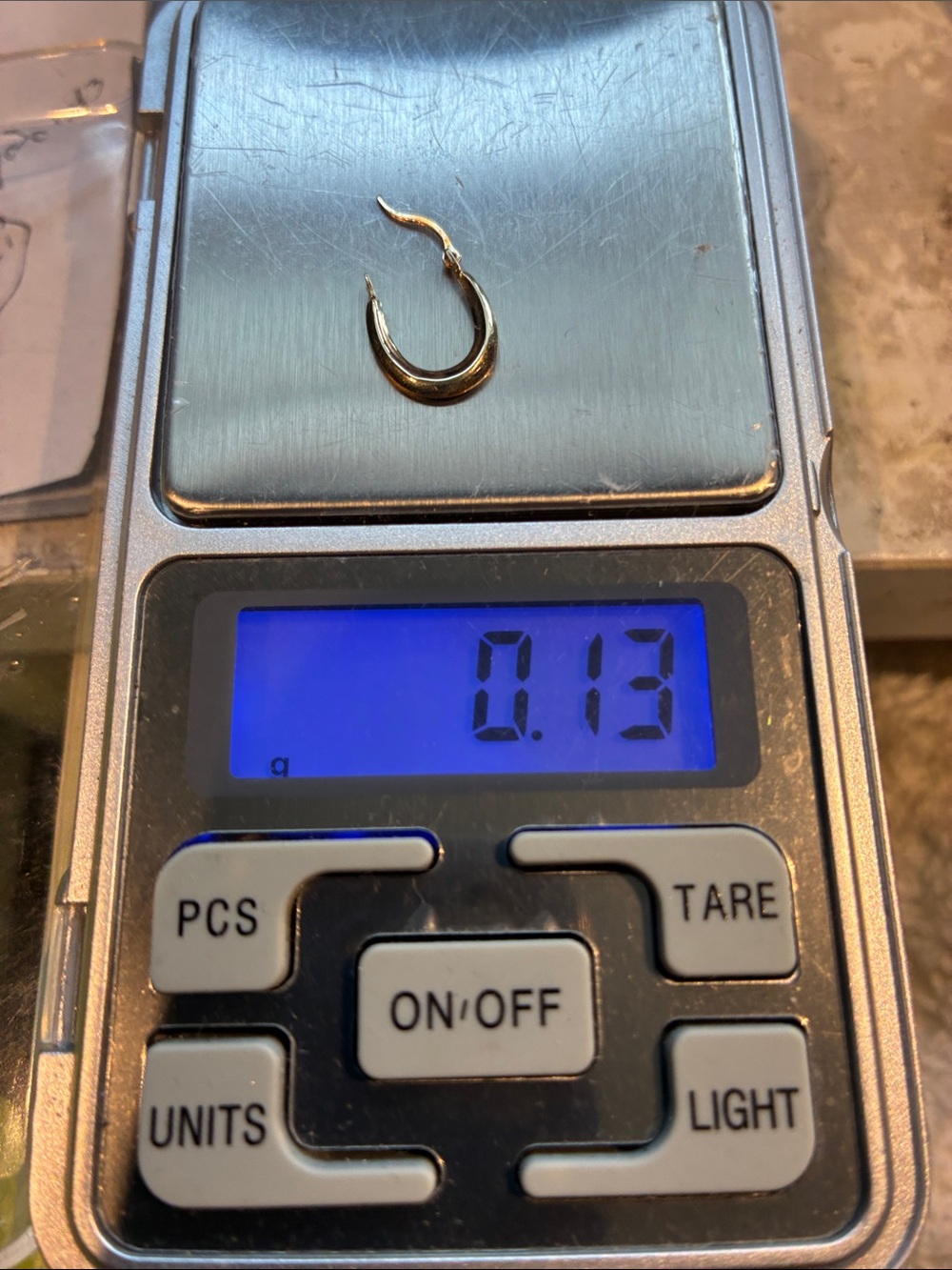 10K Single Hoop Earring. Marked - Picture 3 of 3